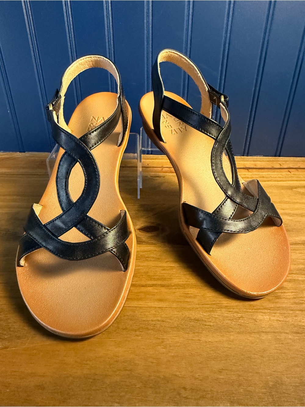 Naturalizer Solo Women’s 8.5 M Black Leather Strappy Wedge Sandals